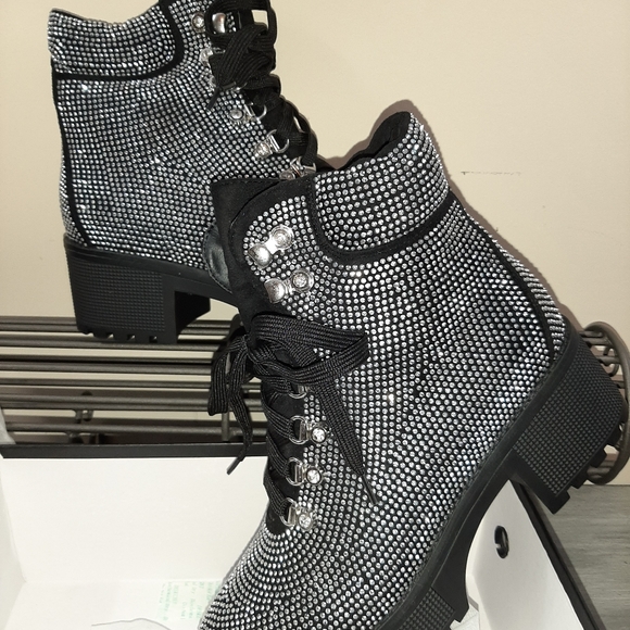 AZALEA WANG | Shoes | Salescorpion 